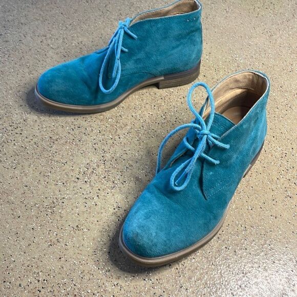 Hush Puppies "Bailey" Turquoise Suede Chukka Boots sz US 5.5 - Picture 2 of 12